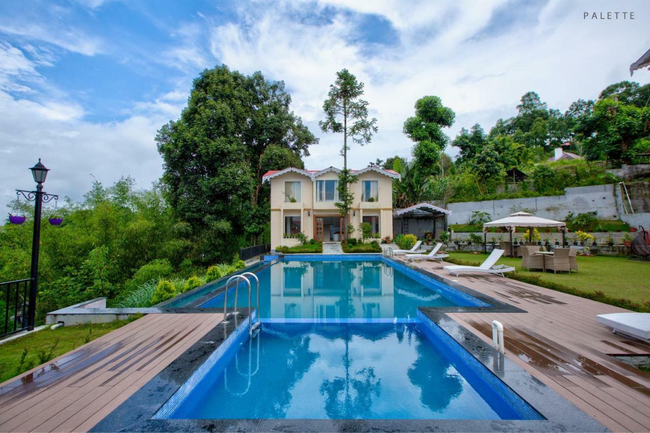 Pine Tree Spa Resort, Kalimpong Buitenkant foto