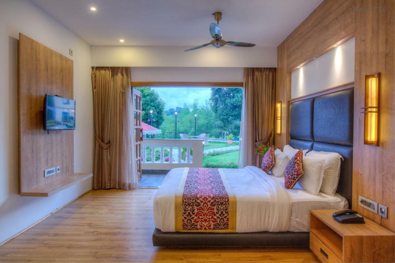 Pine Tree Spa Resort, Kalimpong Buitenkant foto