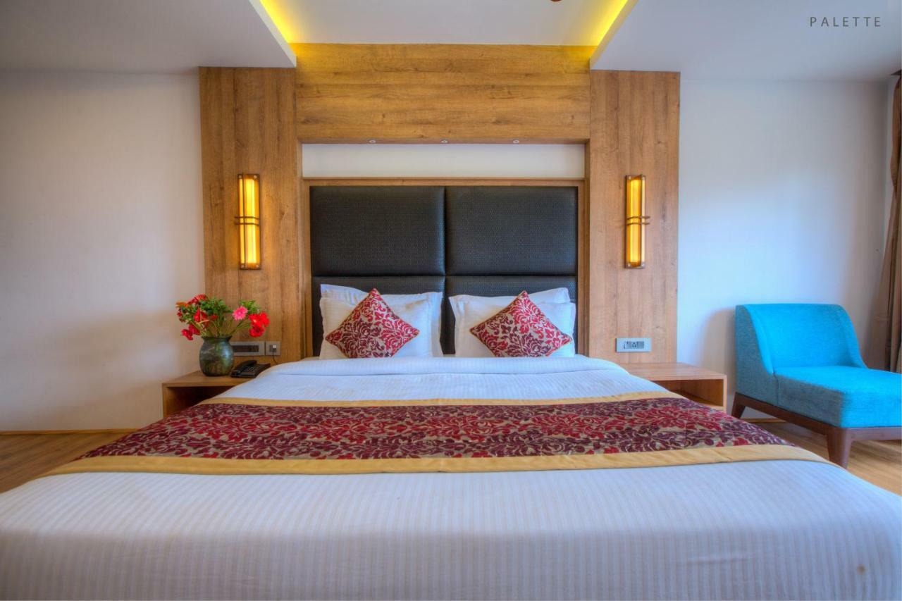 Pine Tree Spa Resort, Kalimpong Buitenkant foto