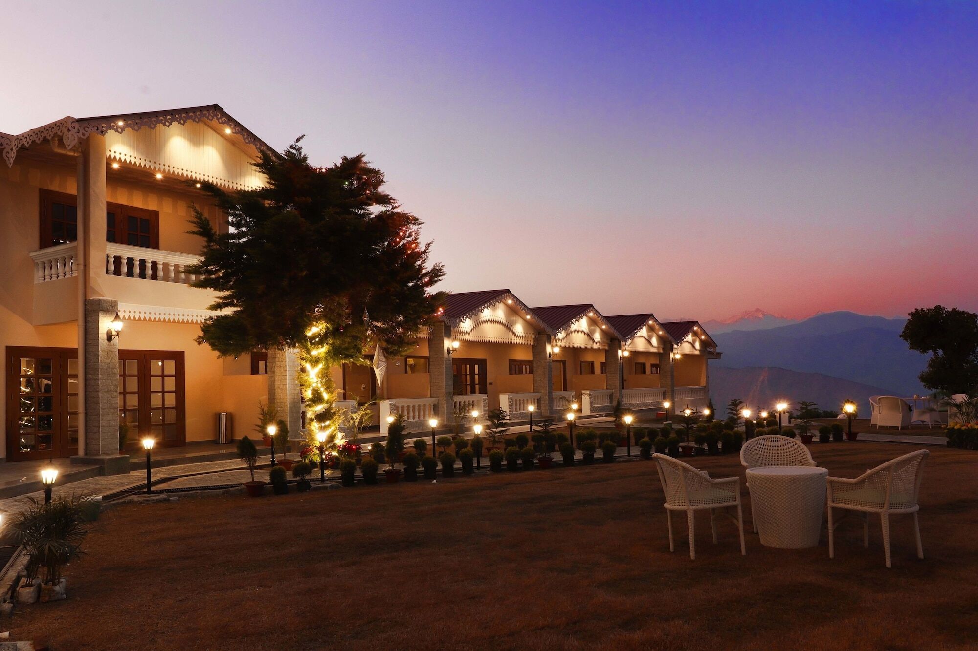 Pine Tree Spa Resort, Kalimpong Buitenkant foto